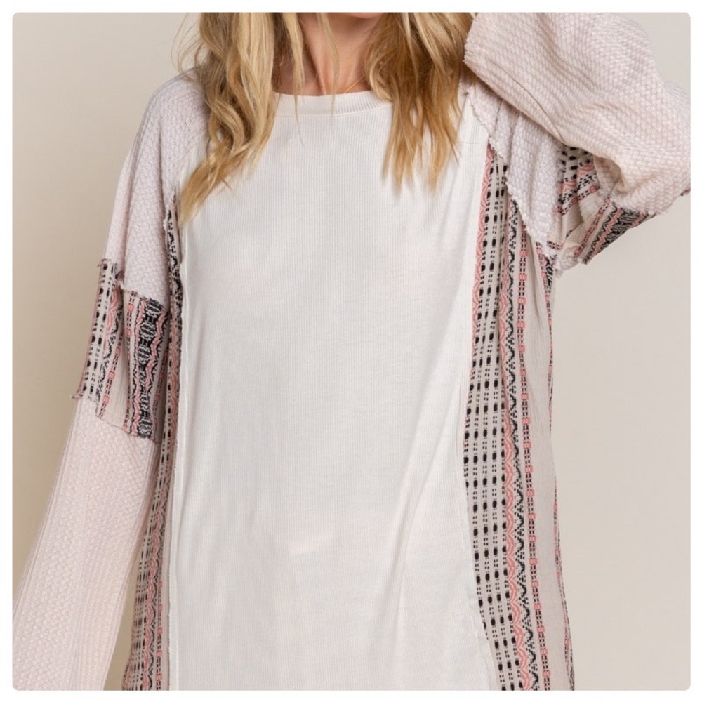POL Mix It Up in Comfy Knits Top - Picture 9 of 15